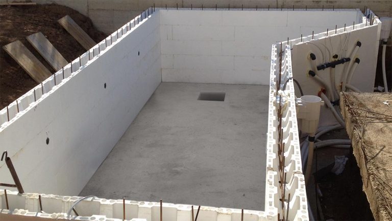 Piscine prefabbricate in casseri
