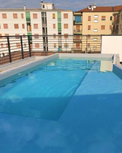Attici con piscina - Monza