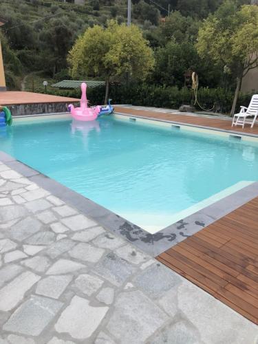 Rivestimento liner sabbia - Piscina a S. Vittoria Sestri Levante